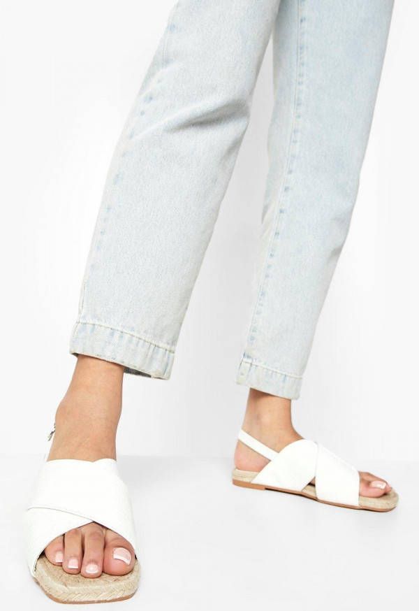 boohoo Gekruiste Krokodillen Espadrille Sandalen, White