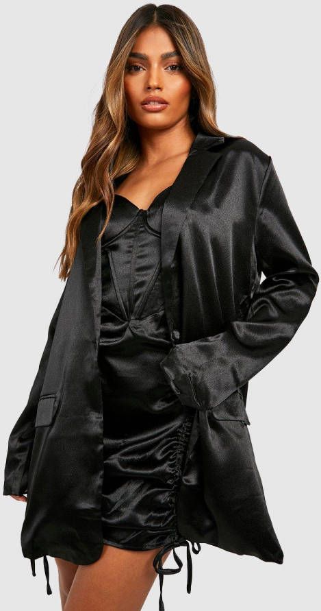 boohoo Getailleerde Satijnen Baggy Long Line Blazer, Black