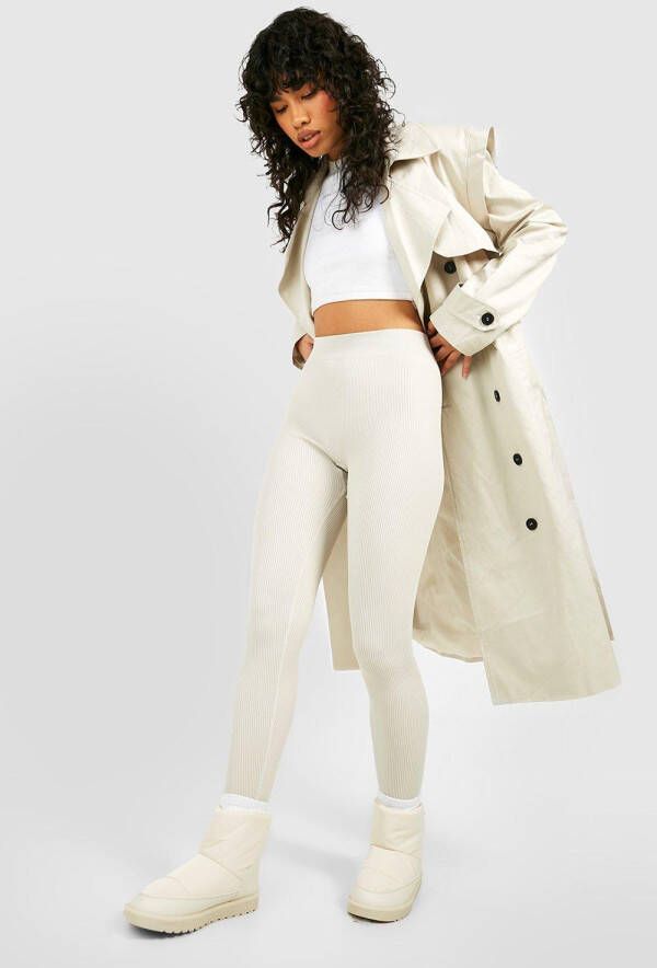 boohoo Gewatteerde Nylon Laarzen, Beige