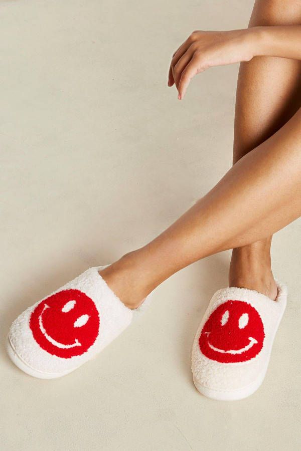 boohoo Nepwollen Smiley Slippers, Red