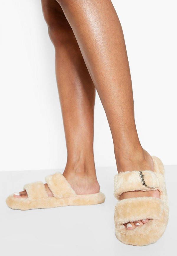 boohoo Pluizige Faux Fur Sloffen, Cream