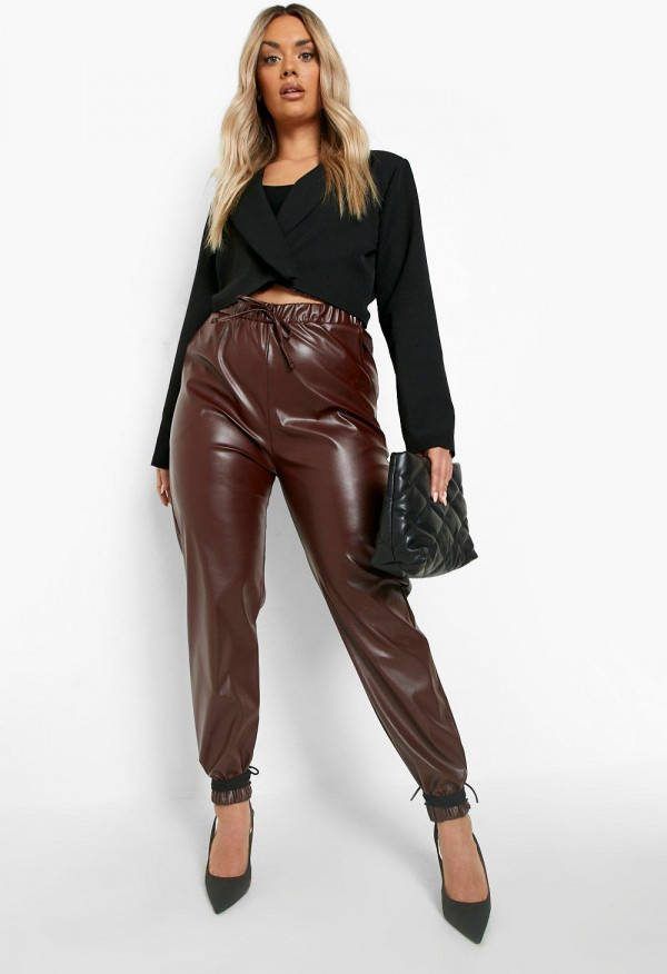 boohoo Plus Nepleren Pu Joggingbroek, Chocolate