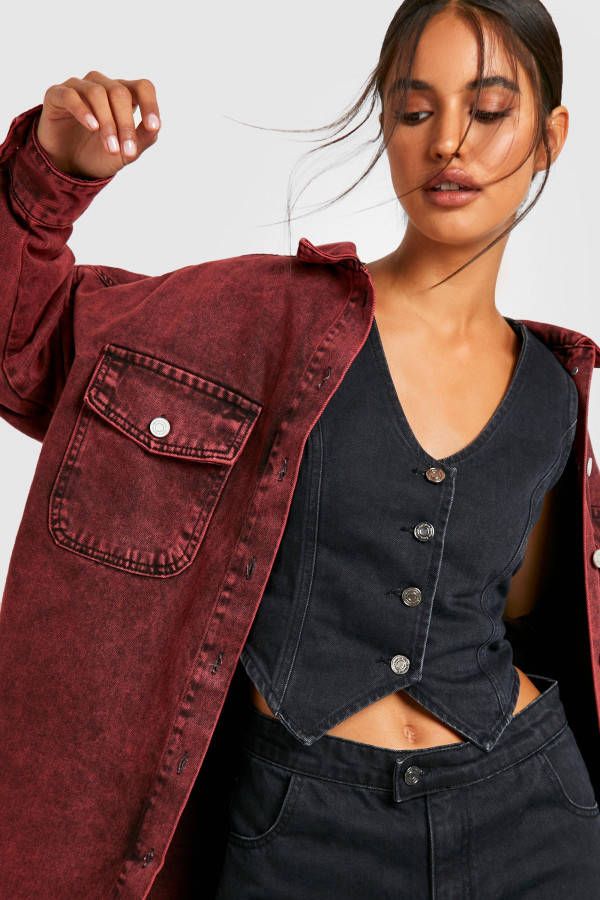 boohoo Super Oversized Acid Wash Gebleekte Spijkerblouse, Dark Red