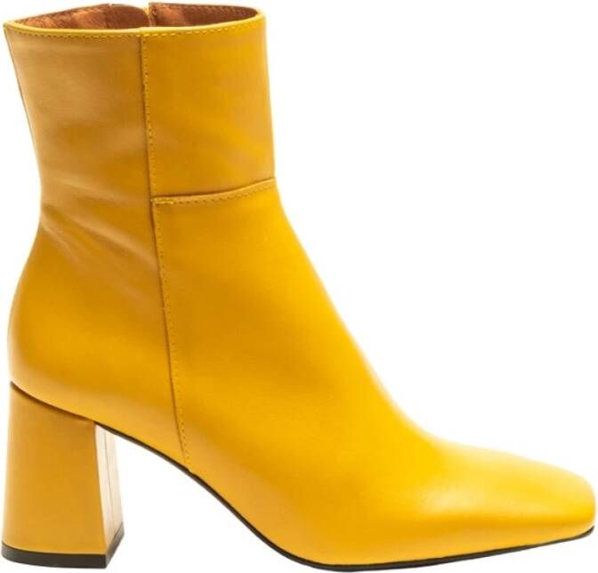 Angel Alarcon Enkellaarsjes Geel Dames