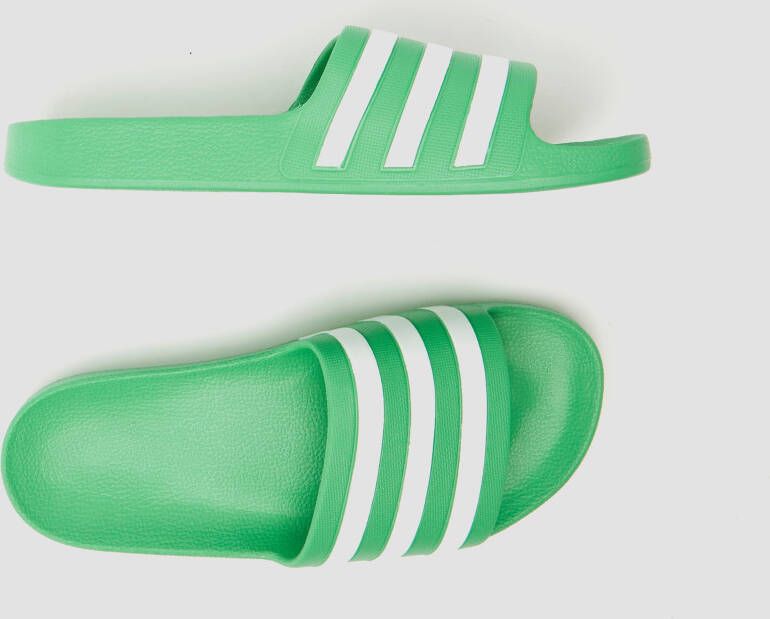 ga winkelen Zoek machine optimalisatie Moeras Groene Adidas Slippers online kopen? Vergelijk op Damesschoenen.nl