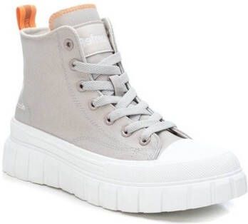 Refresh Sneakers