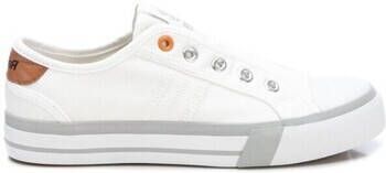 Refresh Sneakers