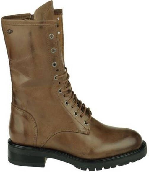 AQA Shoes A7526
