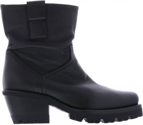 Attilio Giusti Leombruni Western chunky profile