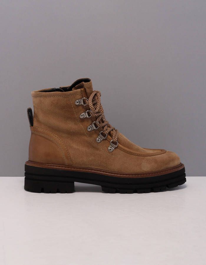 Maripé Maripé, Afragola