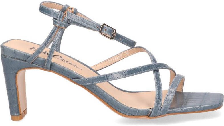 Ella cruz Marenne Lichtblauw